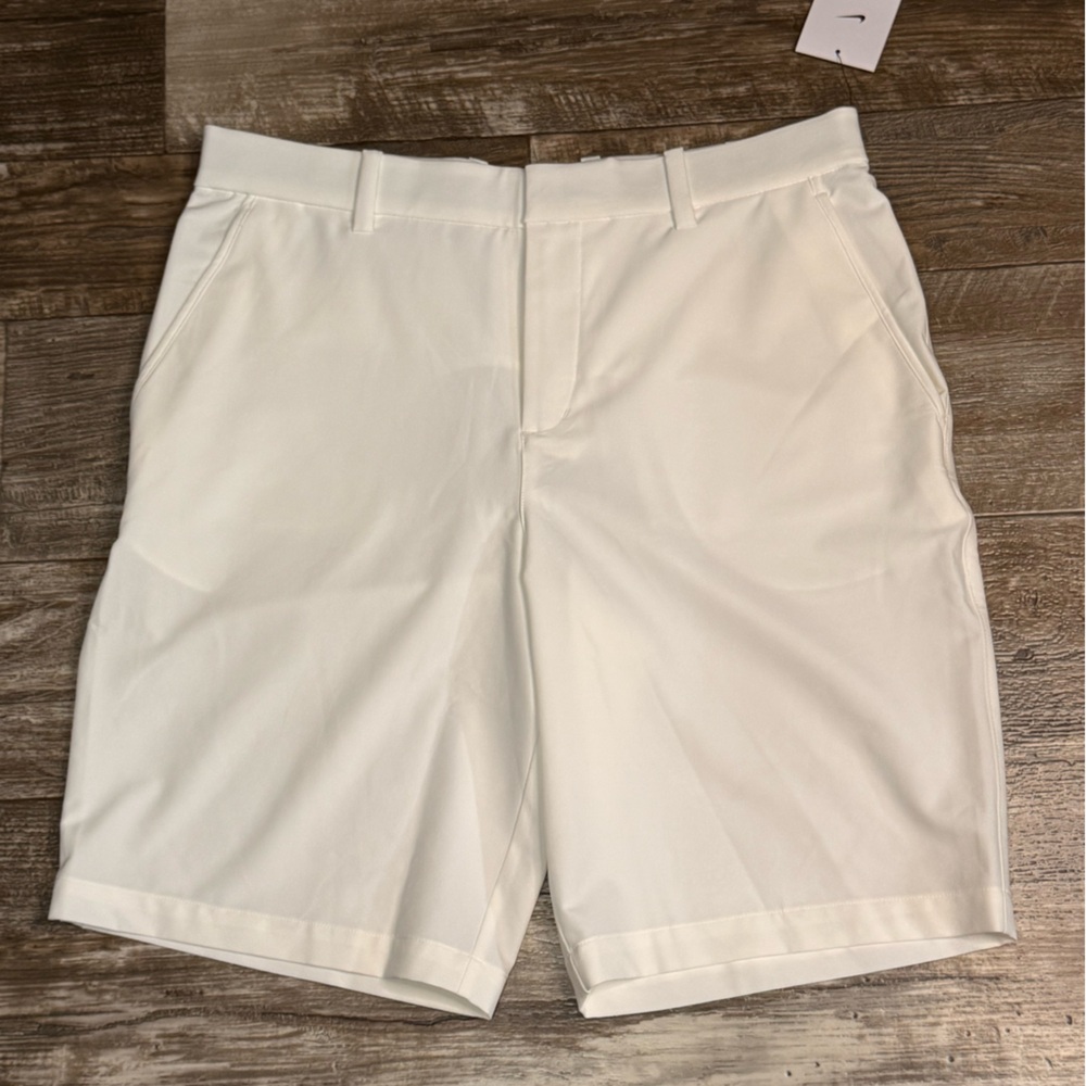 Men’s White Nike Shorts Size 34